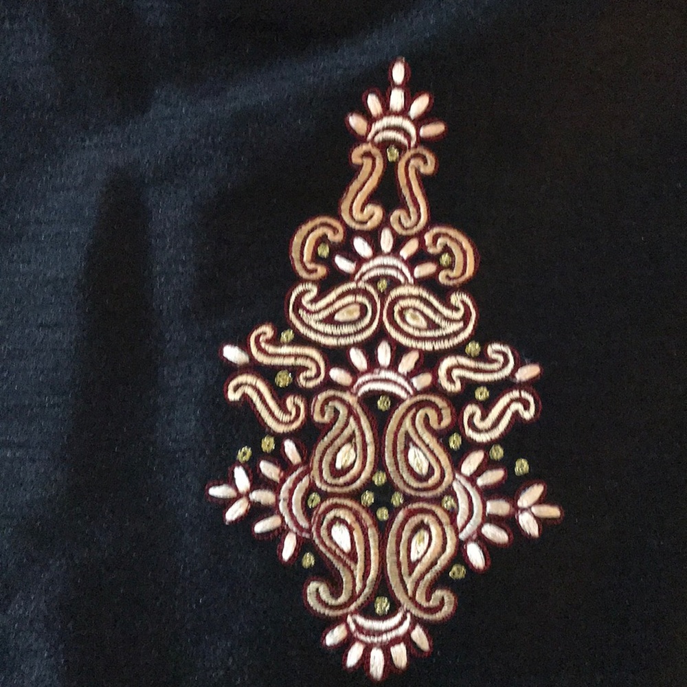 🧡 Embroidered Tunic 🧡 - Picture 9 of 12